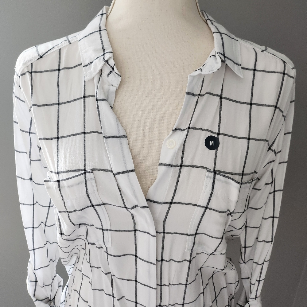 A&F Windowpane Print Button Down Shirt - Picture 2 of 8